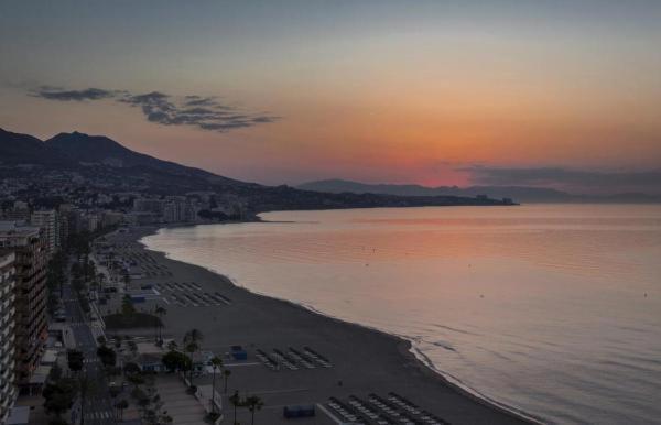 Apartamento Con Vista Al Mar 호텔 푸엔히롤라 외부 사진