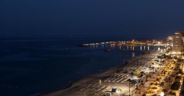 Apartamento Con Vista Al Mar 호텔 푸엔히롤라 외부 사진