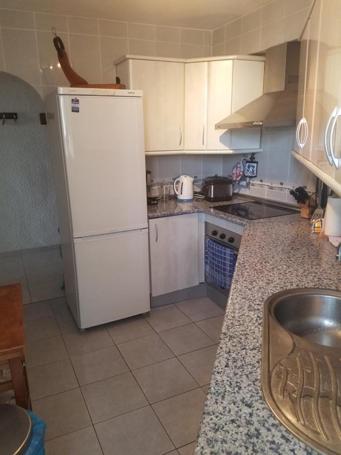 Apartamento Con Vista Al Mar 호텔 푸엔히롤라 외부 사진