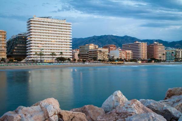 Apartamento Con Vista Al Mar 호텔 푸엔히롤라 외부 사진